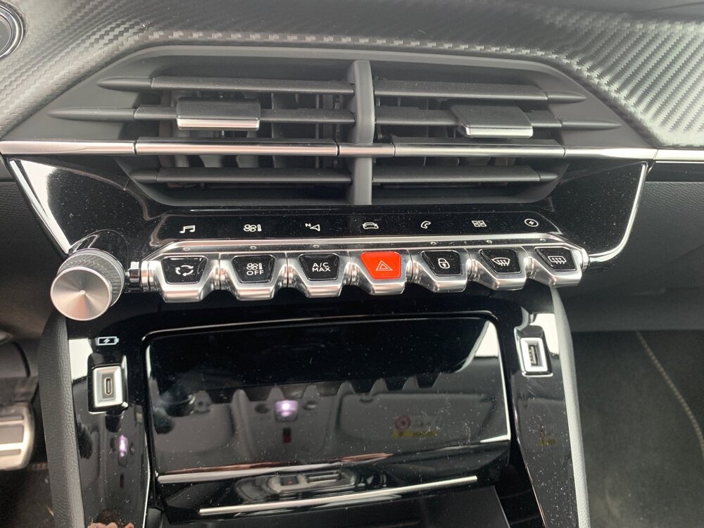 Occasion PEUGEOT 2008 2008 Electrique 136 ch - Roadtrip