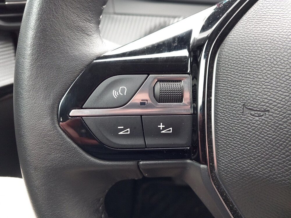 Occasion PEUGEOT 208 208 Electrique 50 kWh 136ch - Active Pack