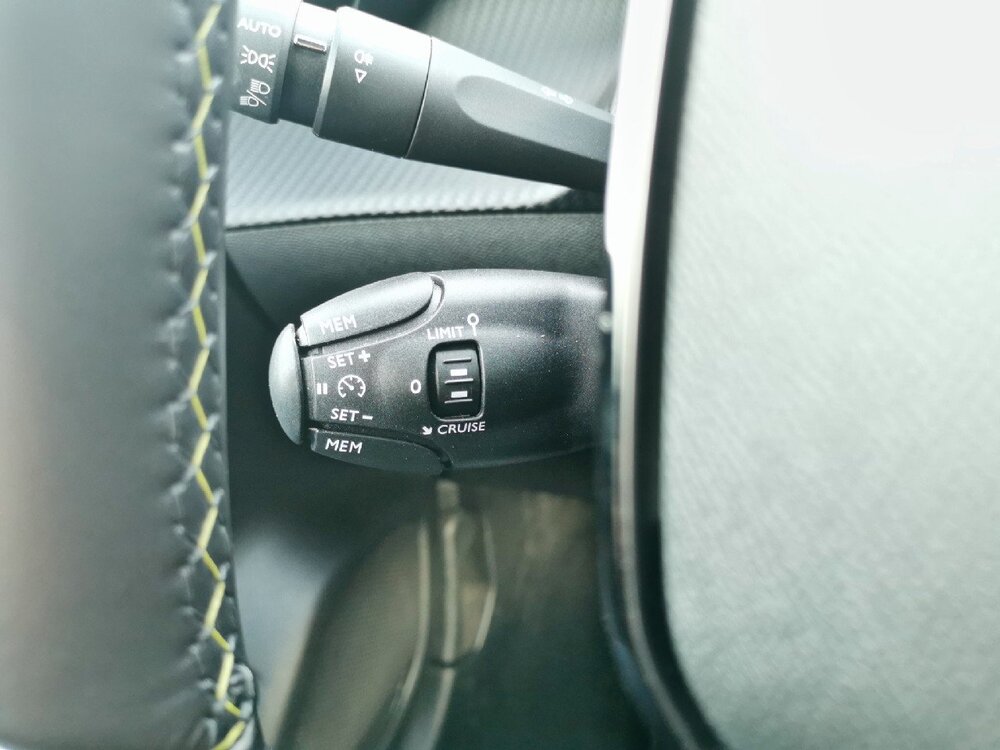 Occasion PEUGEOT 208 208 BlueHDi 100 S&S BVM6 - GT