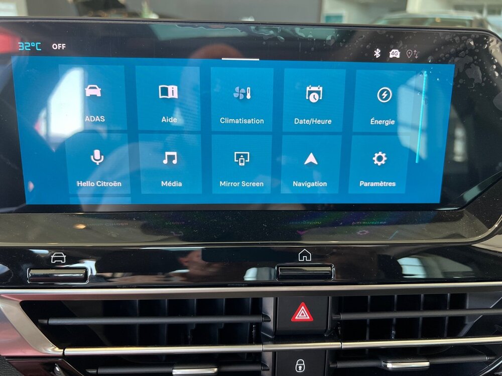 Occasion CITROEN C4 X e-C4 X 136 ch Automatique - Shine