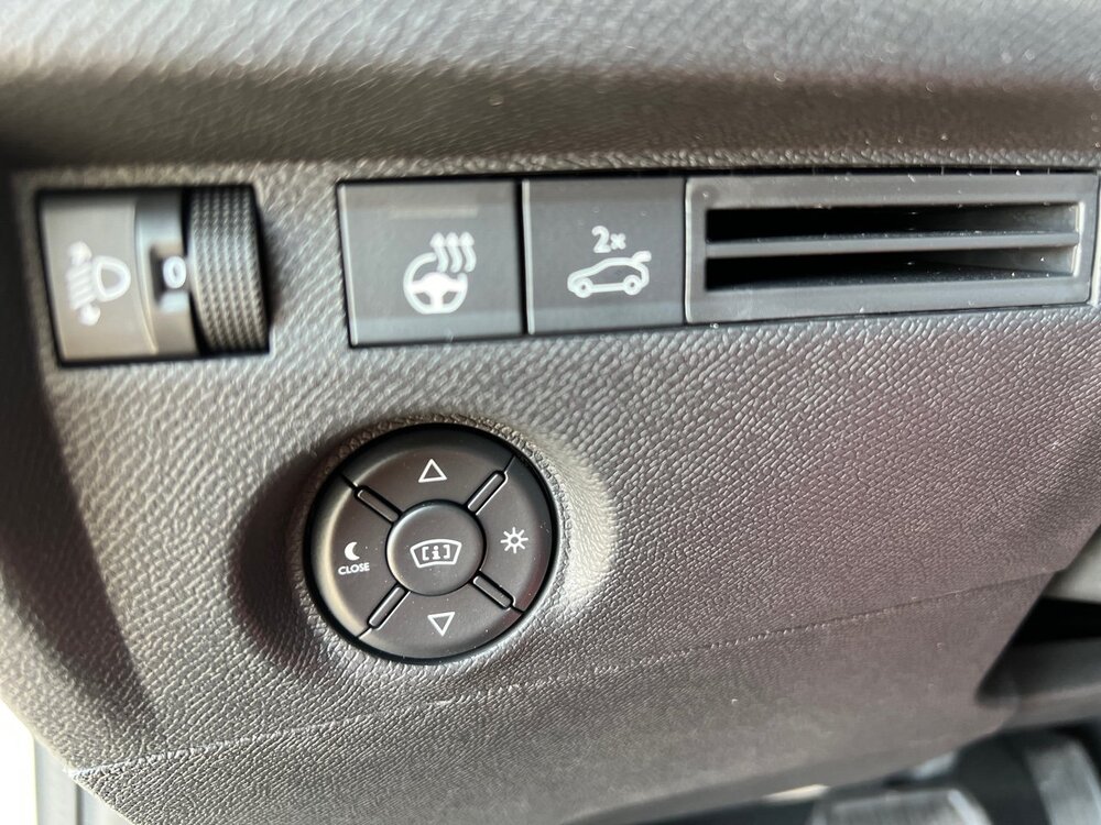 Occasion CITROEN C4 X e-C4 X 136 ch Automatique - Shine