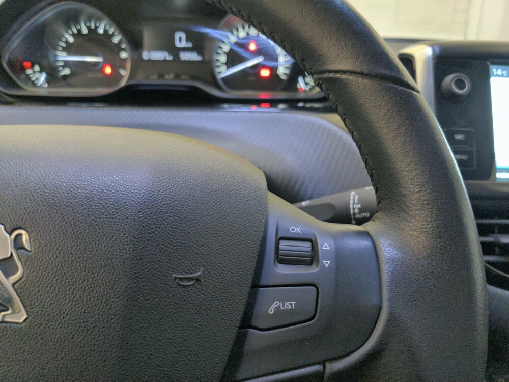 Occasion PEUGEOT 2008 2008 1.2 PureTech 110ch S&S BVM5 - Allure