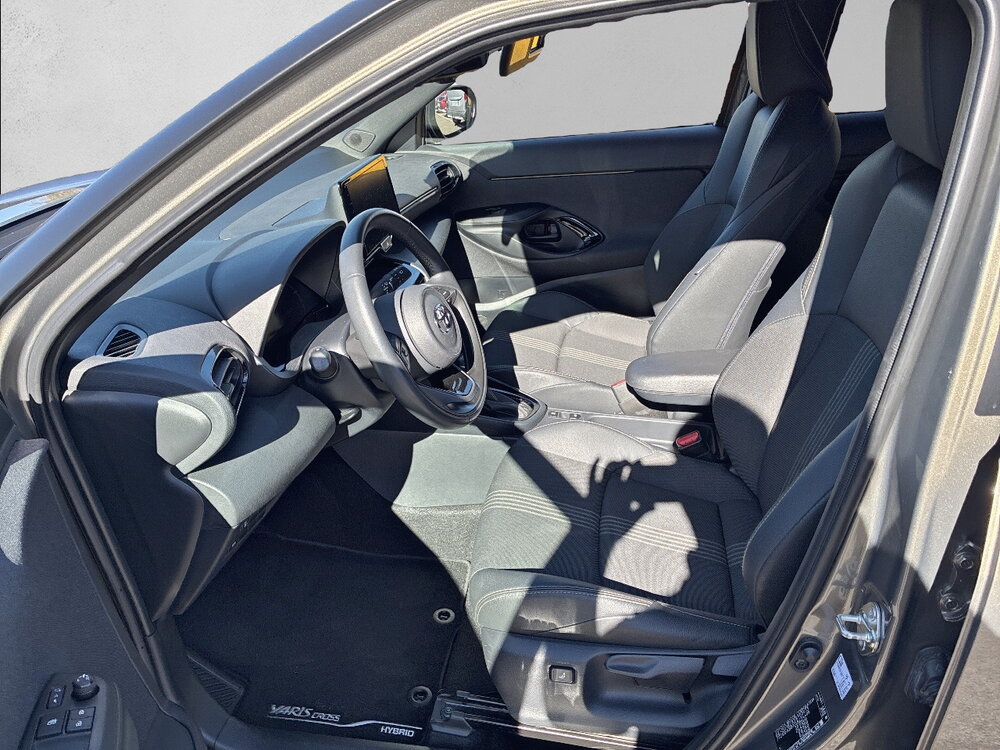 Occasion TOYOTA Yaris Yaris Cross Hybride 116h 2WD - Trail (marchepieds standardisés)