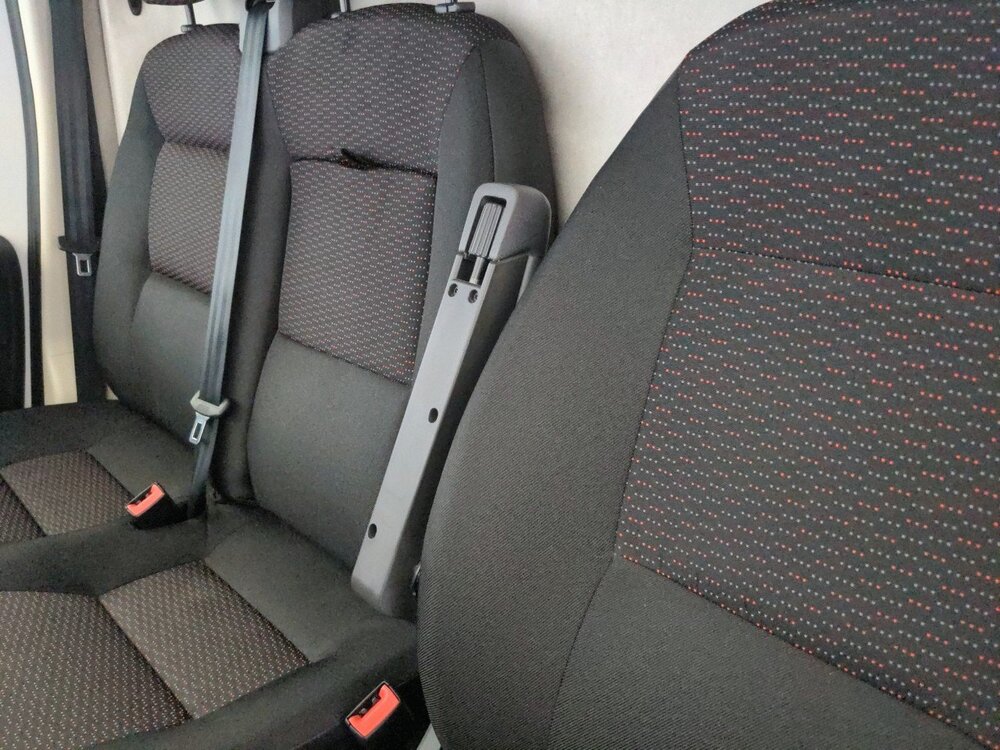 Occasion PEUGEOT Boxer BOXER TOLE 333 L2H2 BLUEHDI 140 S&S - ASPHALT