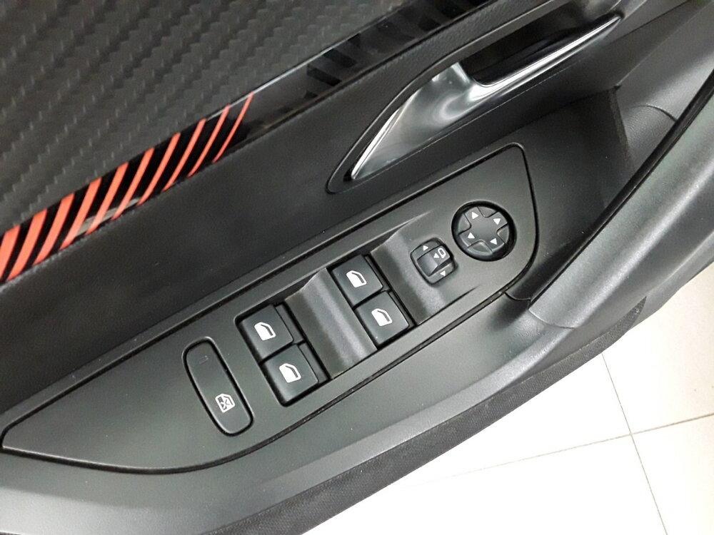 Occasion PEUGEOT 2008 2008 PureTech 130 S&S EAT8 - Active