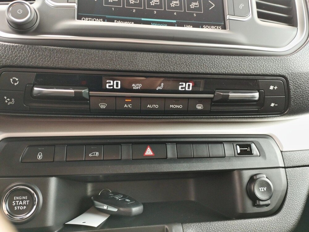 Occasion PEUGEOT Expert EXPERT FGN TOLE M ELECTRIQUE 75KWH 136CH