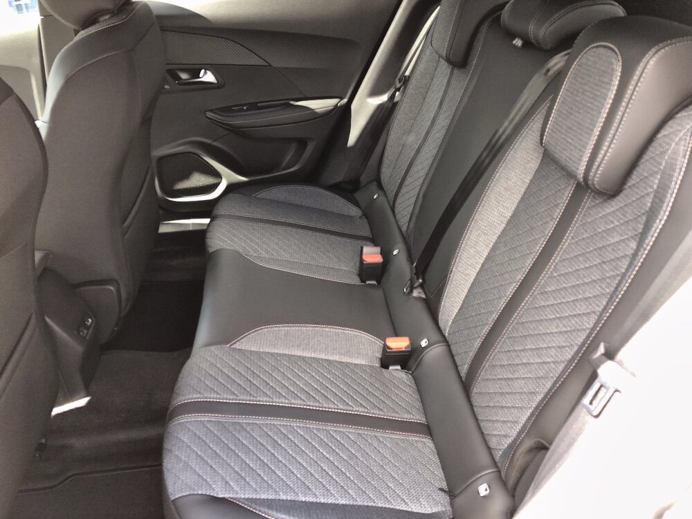 Occasion PEUGEOT 2008 2008 Hybrid 136 e-DCS6 - Allure