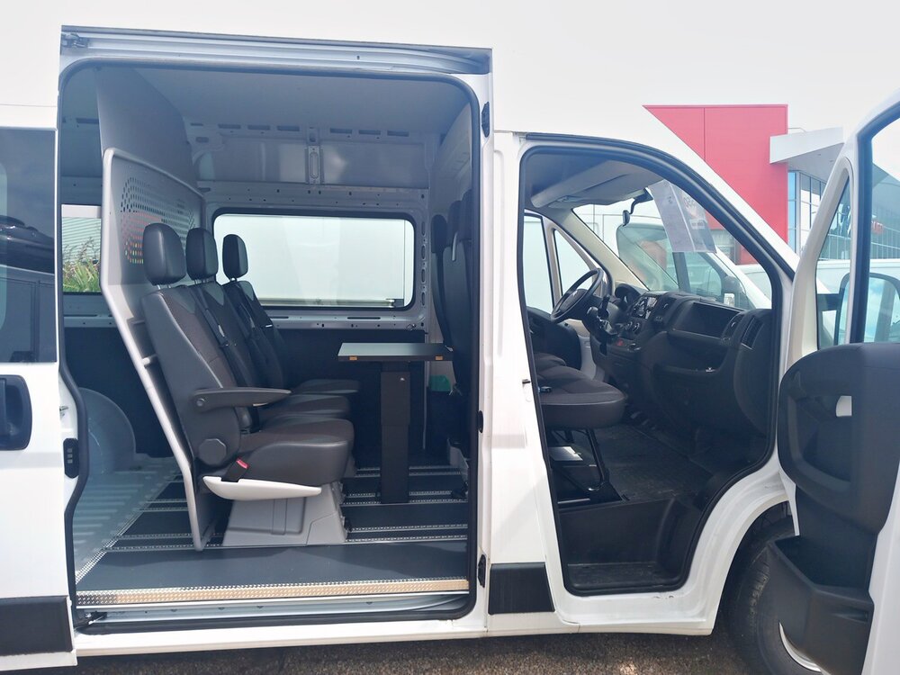 Occasion CITROEN Jumper JUMPER VITRE 35 L2H2 BLUEHDi 140 S&S BVM6 - Cabine Approfondie