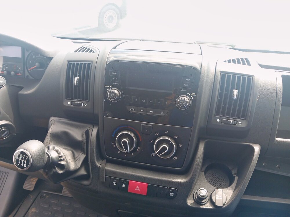 Occasion CITROEN Jumper JUMPER VITRE 35 L2H2 BLUEHDi 140 S&S BVM6 - Cabine Approfondie