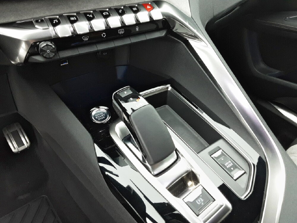 Occasion PEUGEOT 3008 3008 Hybrid 225 e-EAT8 - GT