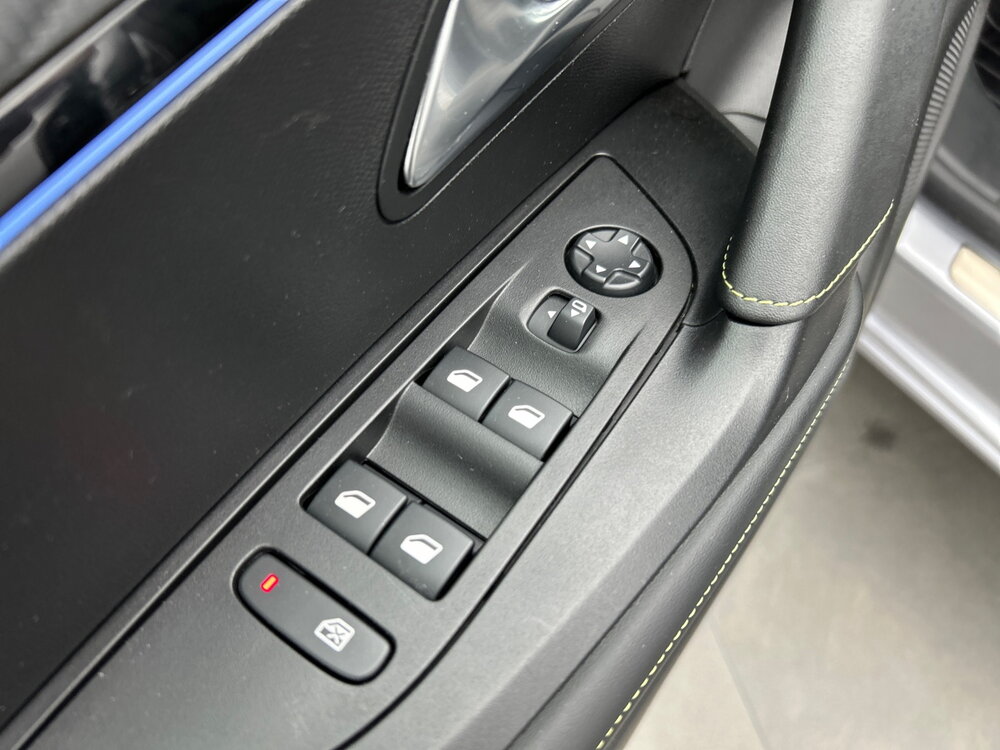 Occasion PEUGEOT 2008 2008 Hybrid 136 e-DCS6 - GT