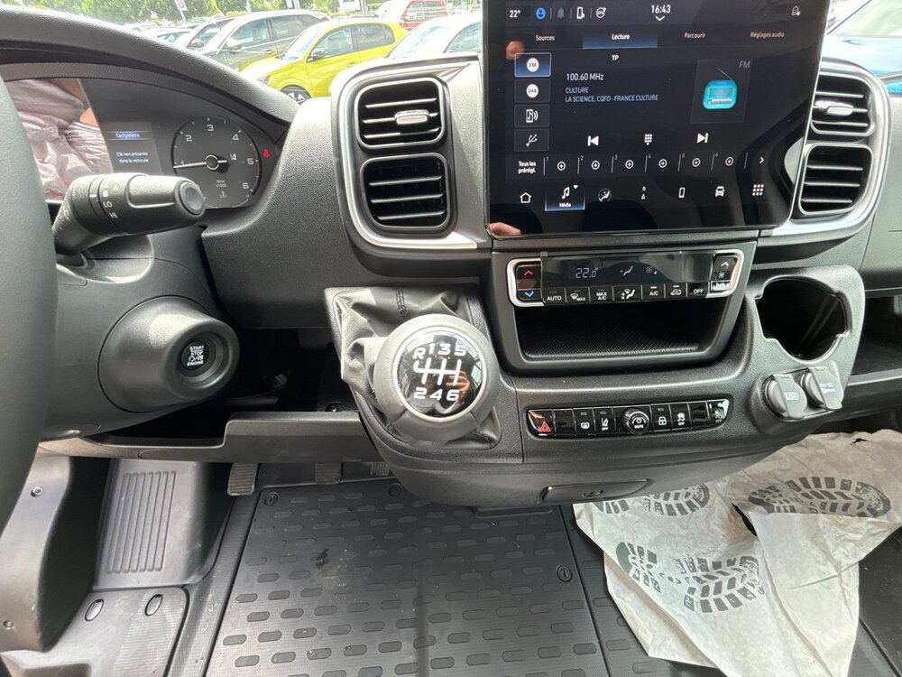 Occasion PEUGEOT Boxer BOXER FOURGON TOLE 3.3 T L2H2 BLUEHDI 140 S&S BVM6