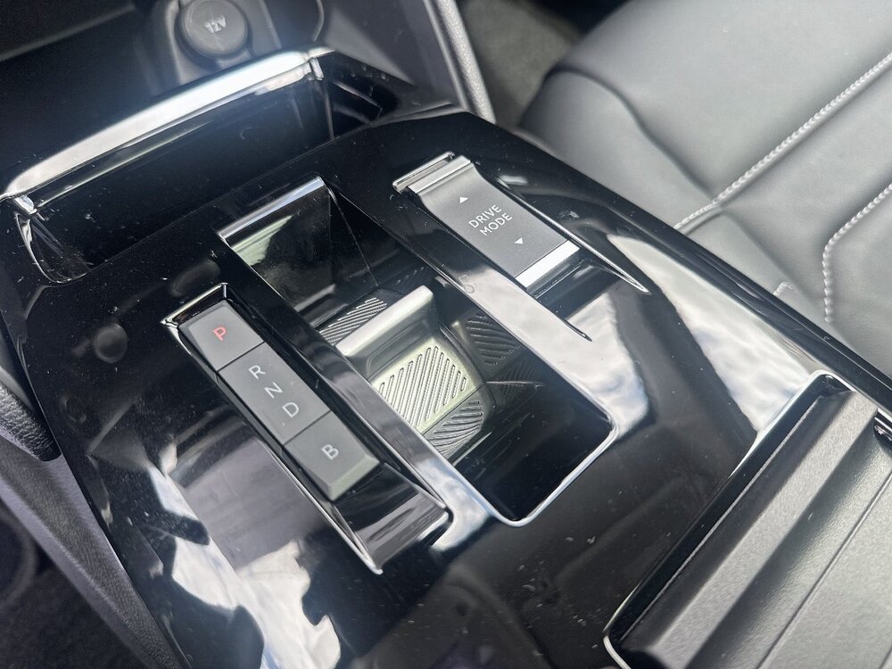 Occasion CITROEN C4 X e-C4 X 136 ch Automatique - Shine