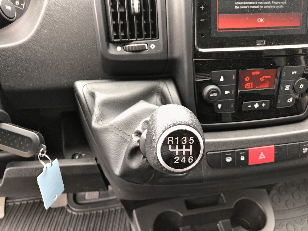 Occasion PEUGEOT Boxer BOXER TOLE 3.3 T L2H2 BLUEHDI 140 S&S BVM6