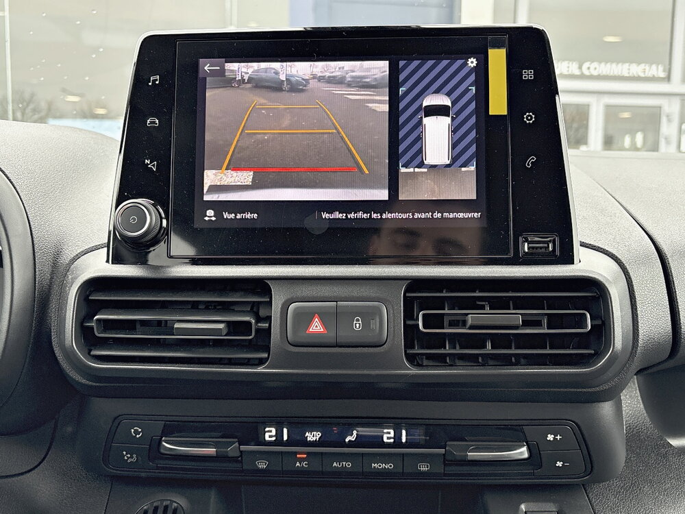 Occasion OPEL Combo Combo e-Life Taille M 136 ch & Batterie 50 kw/h - Elegance Pack