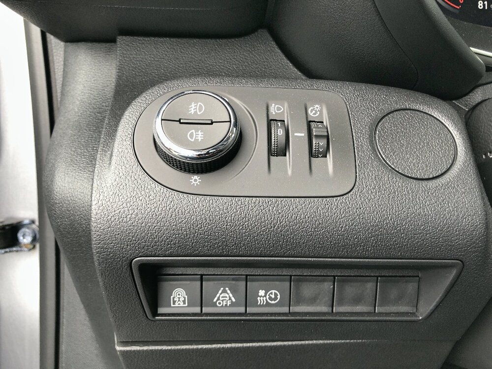 Occasion OPEL Combo Combo e-Life Taille M 136 ch & Batterie 50 kw/h - Elegance Pack