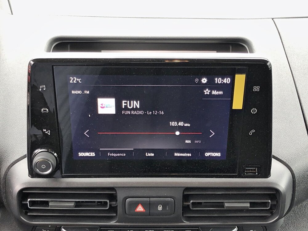 Occasion OPEL Combo Combo e-Life Taille M 136 ch & Batterie 50 kw/h - Elegance Pack