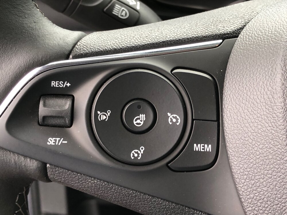 Occasion OPEL Combo Combo e-Life Taille M 136 ch & Batterie 50 kw/h - Elegance Pack
