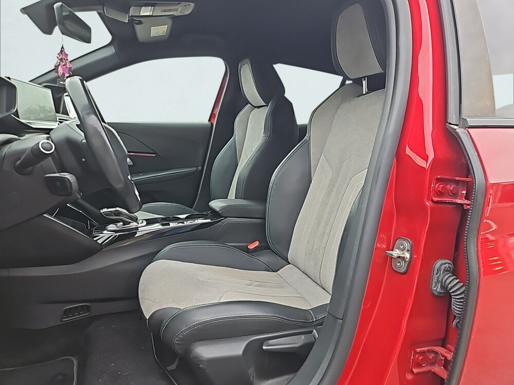 Occasion PEUGEOT 208 208 Electrique 50 kWh 136ch - GT