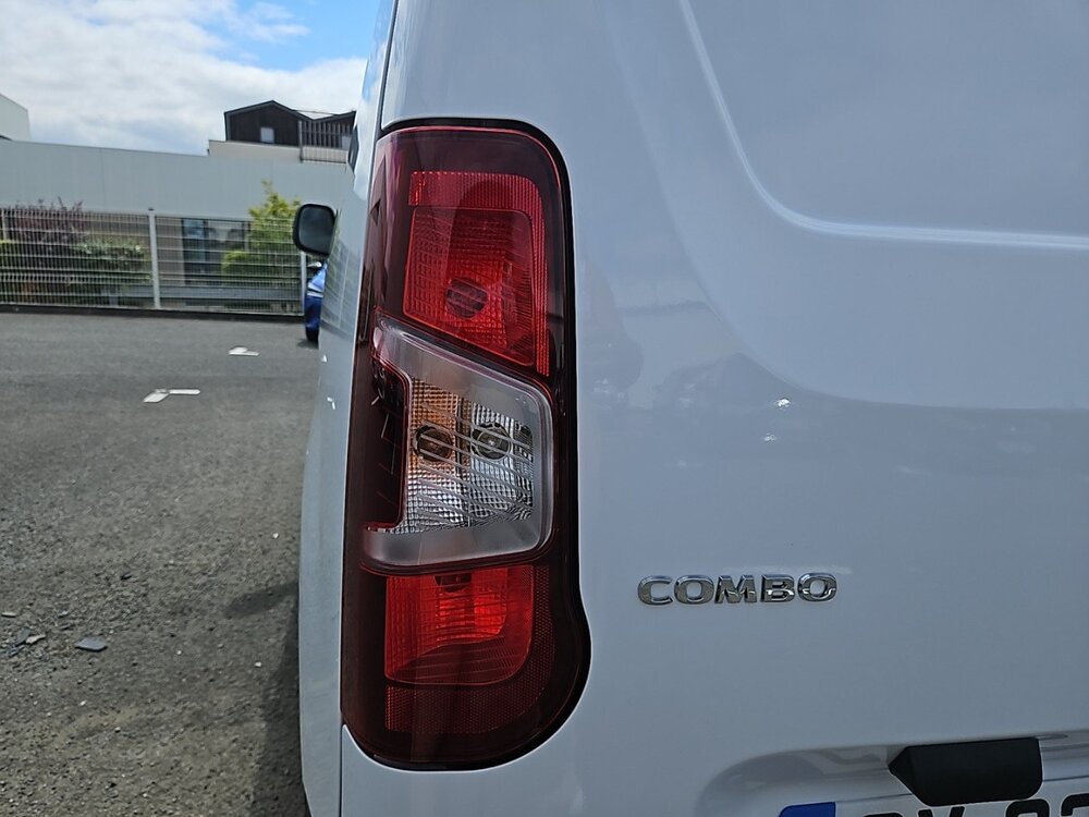 Occasion OPEL Combo COMBO CARGO M 650 KG BLUEHDI 100 S&S BVM6