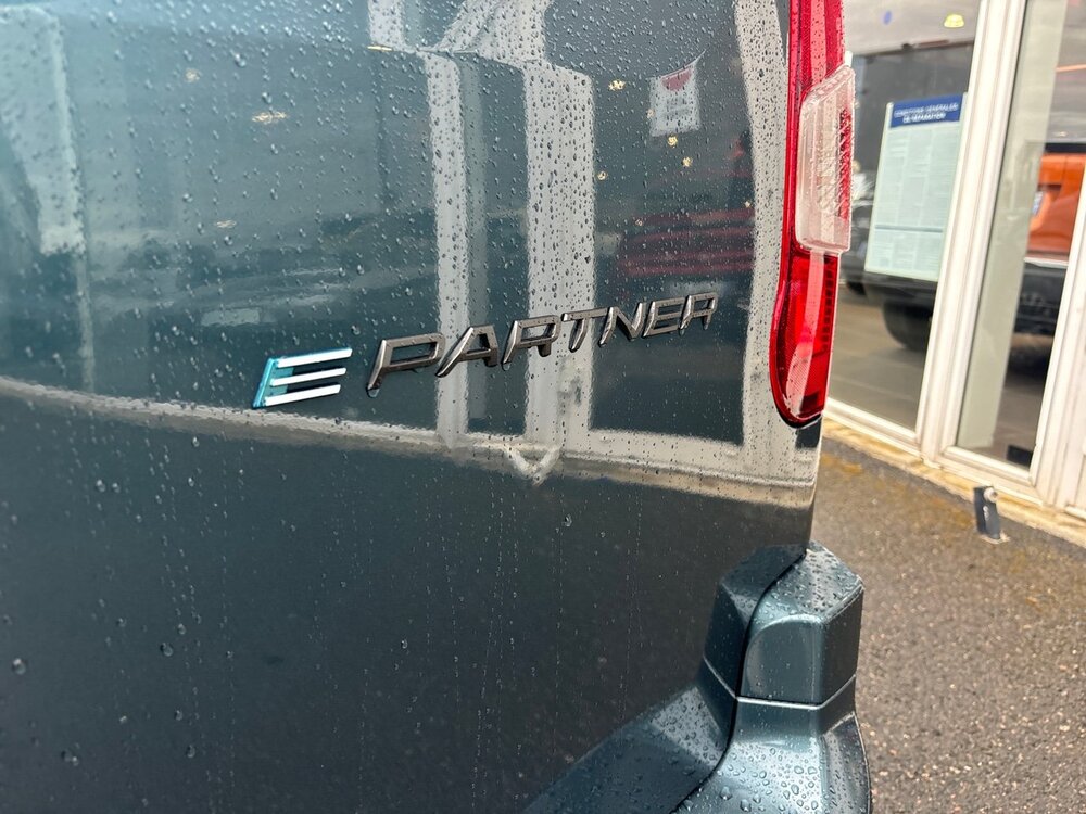 Occasion PEUGEOT Partner E-PARTNER FOURGON M 800 KG 136 CH BATTERIE 51 KWH