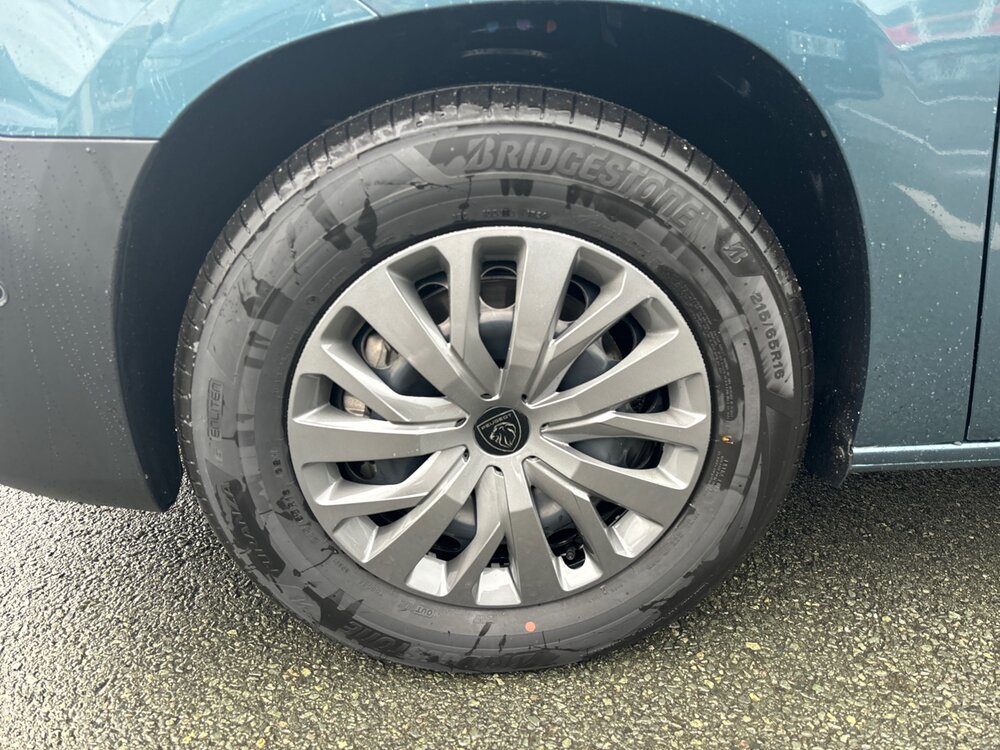 Occasion PEUGEOT Partner E-PARTNER FOURGON M 800 KG 136 CH BATTERIE 51 KWH