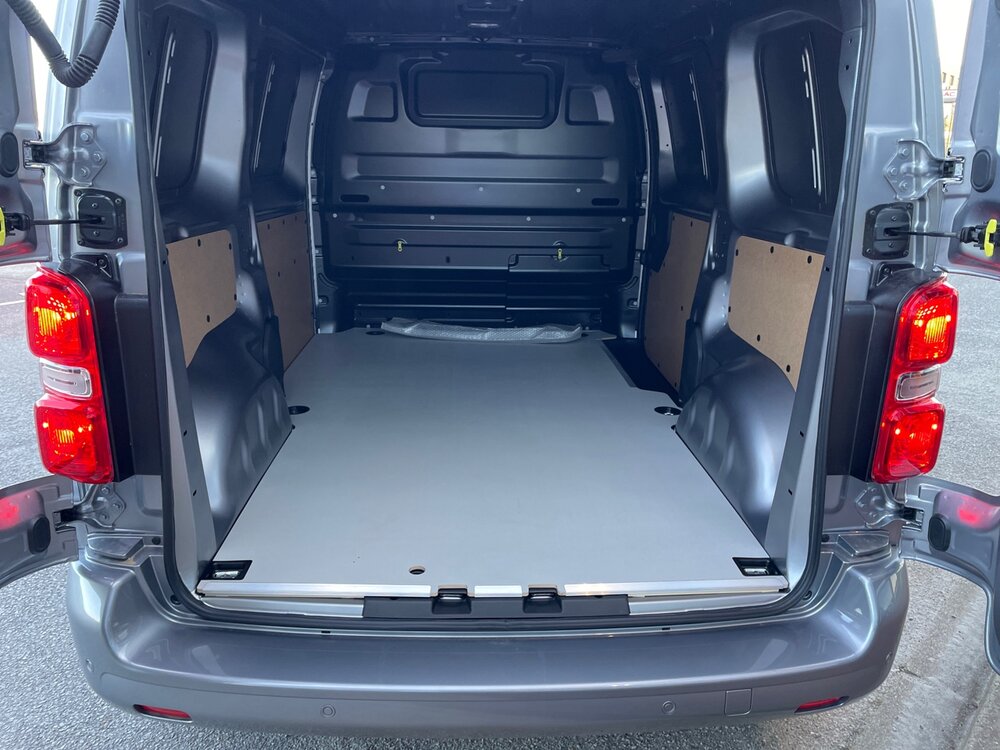 Occasion CITROEN Jumpy E-JUMPY FGN TAILLE M 100 KW (136 CH) BATTERIE 75 KWH