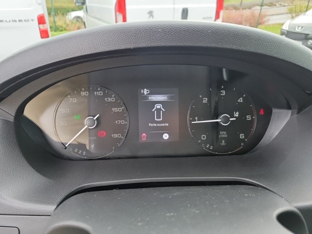 Occasion PEUGEOT Boxer BOXER FOURGON TOLE 3.5 T L2H2 140 S&S BVM6