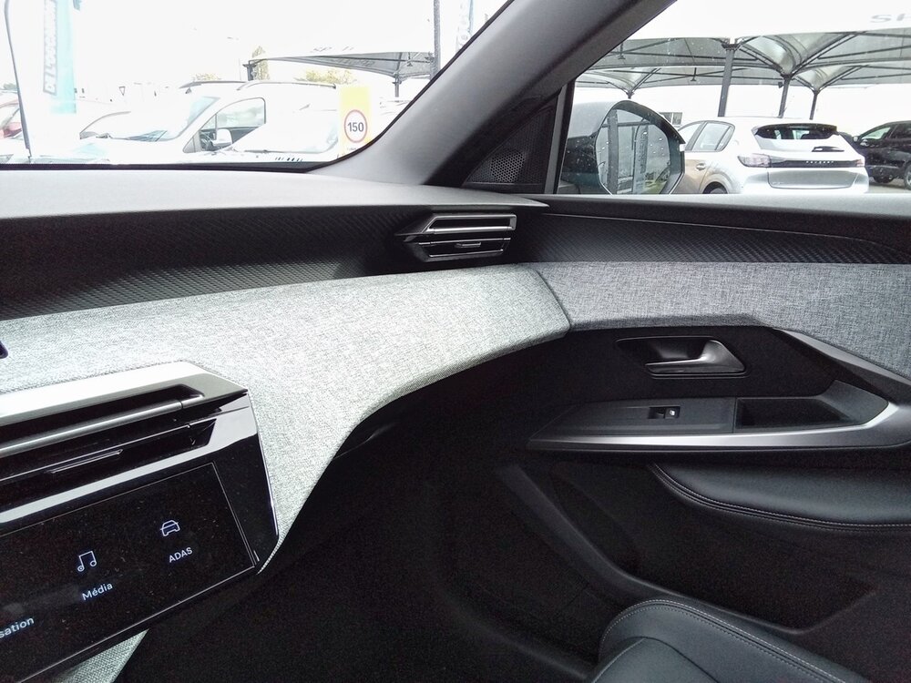 Occasion PEUGEOT 3008 3008 Electrique 73 kWh 210 ch - Allure