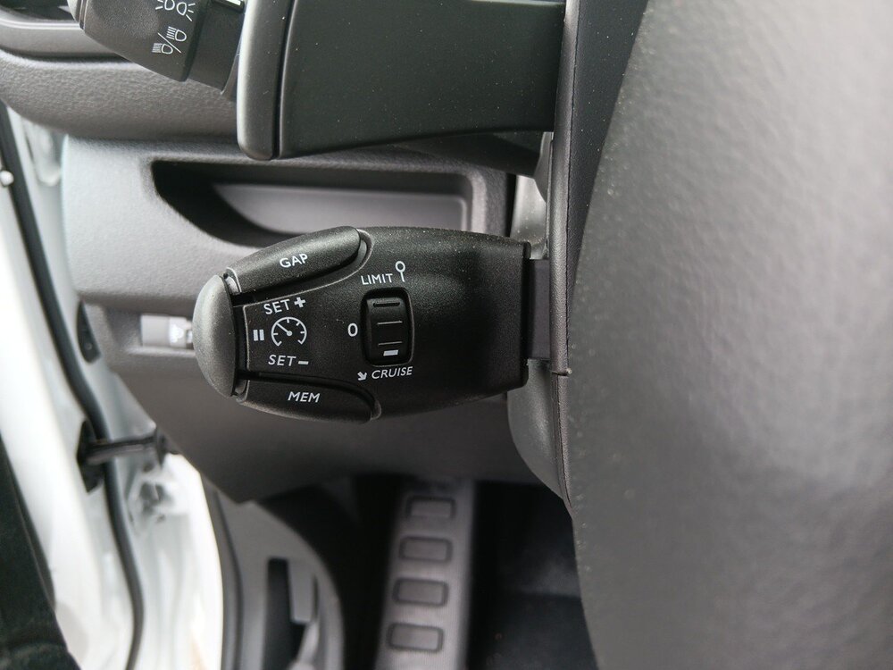 Occasion PEUGEOT Expert EXPERT FGN M BLUEHDI 145 S&S EAT8