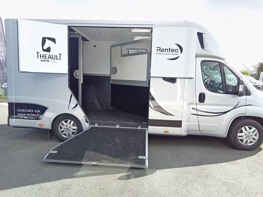 Occasion PEUGEOT Boxer BOXER VAN A CHEVAUX THEAULT 435 L3 HDI 165 - PREMIUM