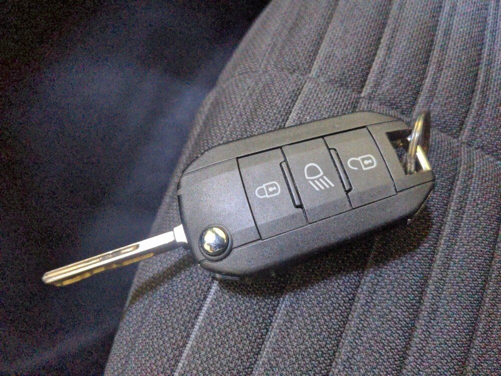 Occasion PEUGEOT 2008 2008 PureTech 100 S&S BVM6