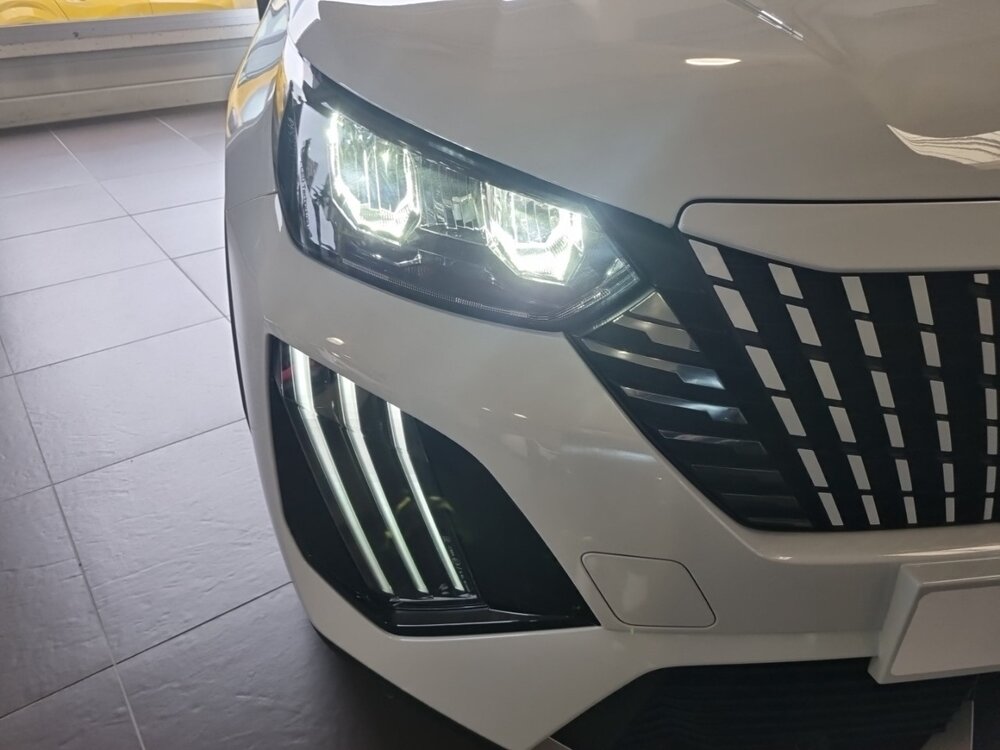 Occasion PEUGEOT 2008 2008 Electrique 54 kWh 156 ch - Allure