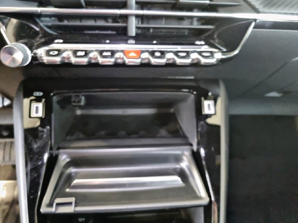 Occasion PEUGEOT 2008 2008 Electrique 54 kWh 156 ch - Allure