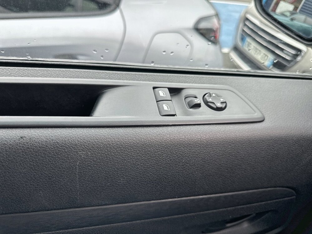 Occasion PEUGEOT Expert EXPERT FGN TOLE M ELECTRIQUE 75KWH 136CH