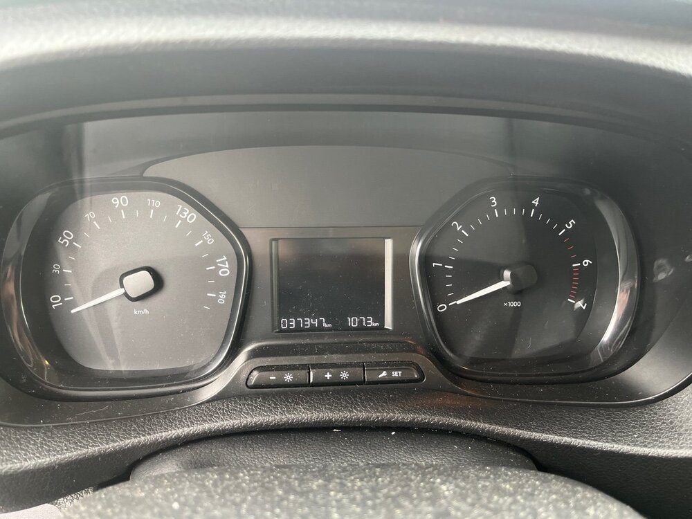 Occasion OPEL Vivaro VIVARO FGN L2 1.5 DIESEL 120 CH - PACK CLIM