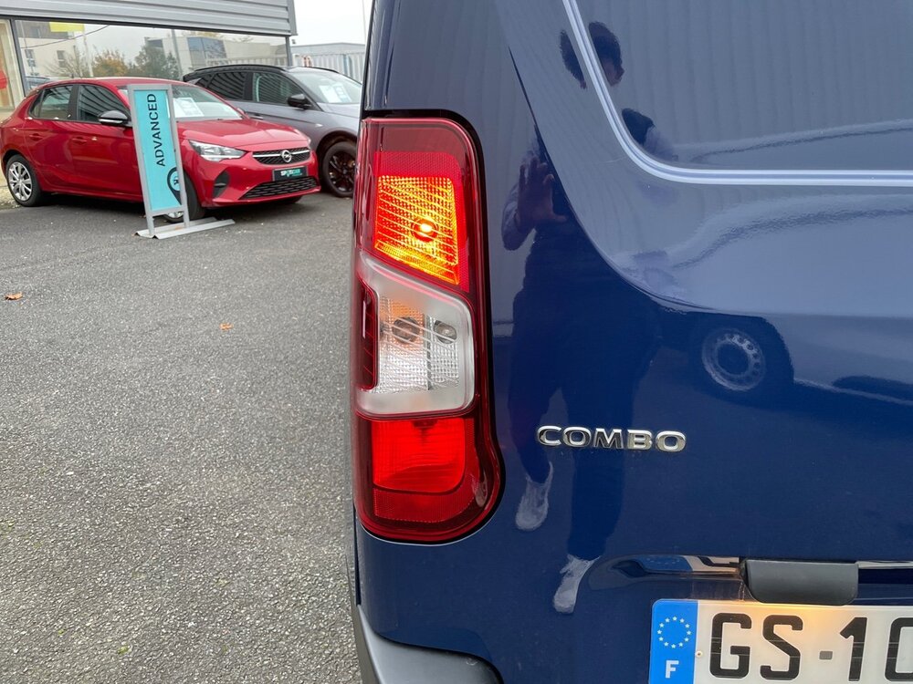 Occasion OPEL Combo COMBO CARGO 1.5 130 CH S/S L1H1 1000 KG BVA8 - PACK BUSINESS