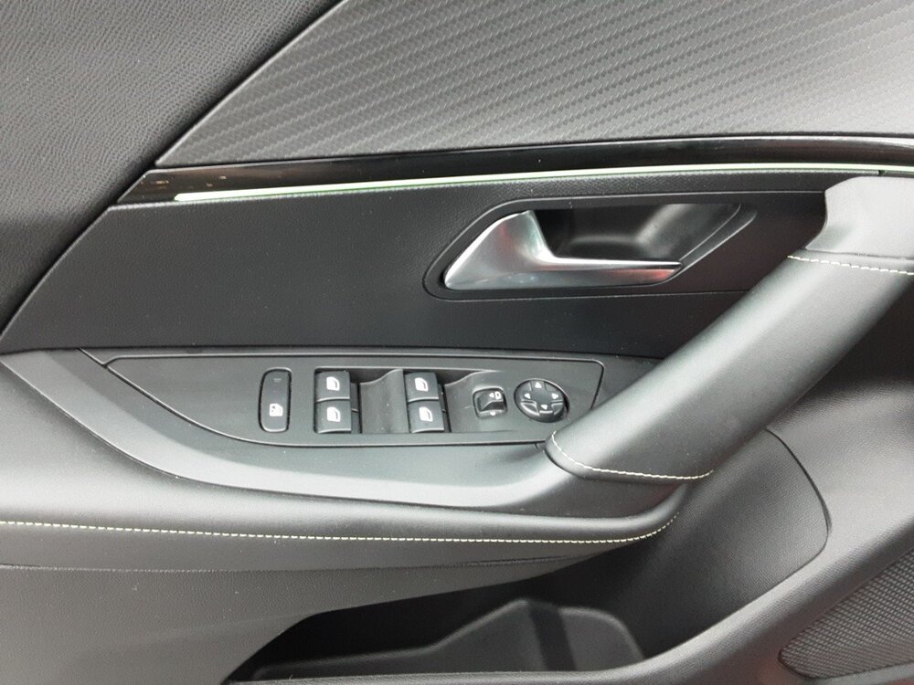 Occasion PEUGEOT 2008 2008 Electrique 136 ch - GT Pack