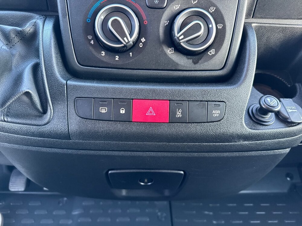 Occasion CITROEN Jumper JUMPER TOLE 33 L2H2 BLUEHDi 140 S&S BVM6 - DRIVER