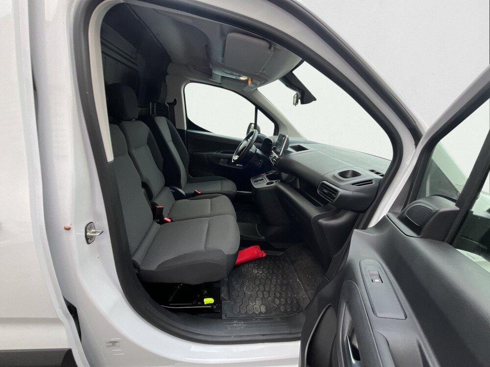 Occasion CITROEN Berlingo Berlingo Van Fourgon Taille M 800kg Moteur électrique 136 ch