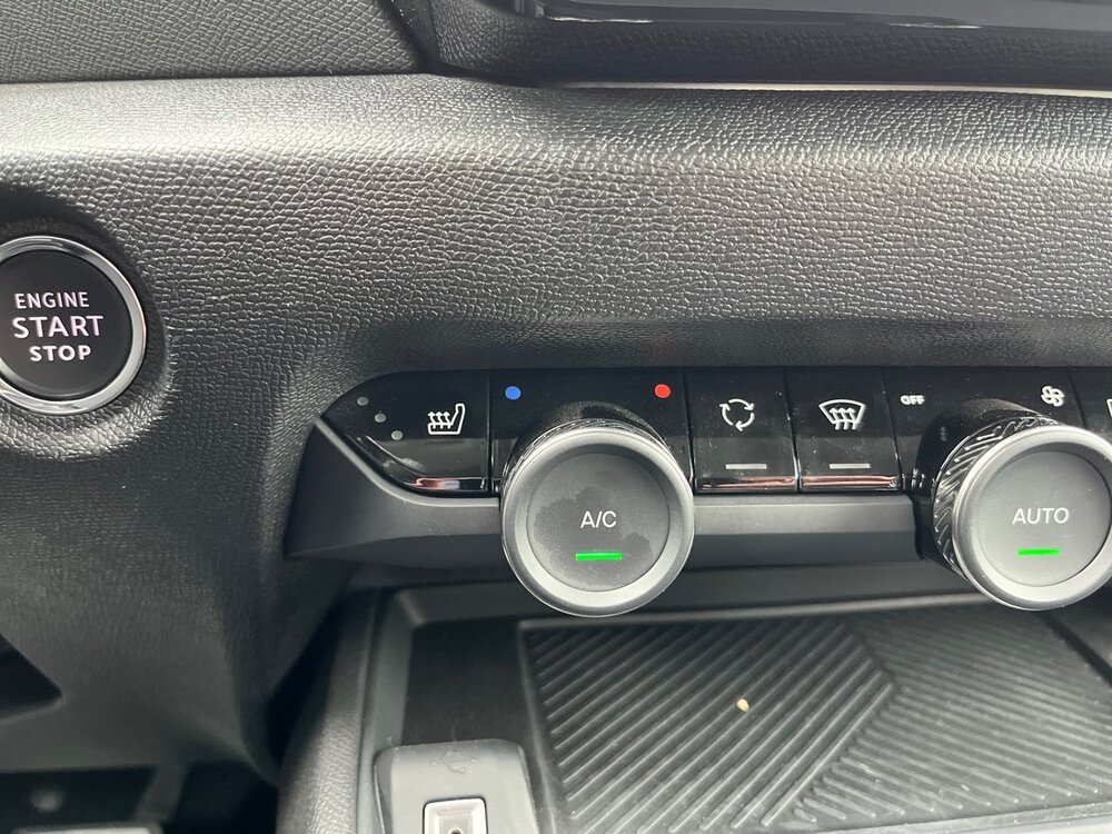 Occasion CITROEN C4 X e-C4 X 156 ch autonomie etendue Automatique - E-Series
