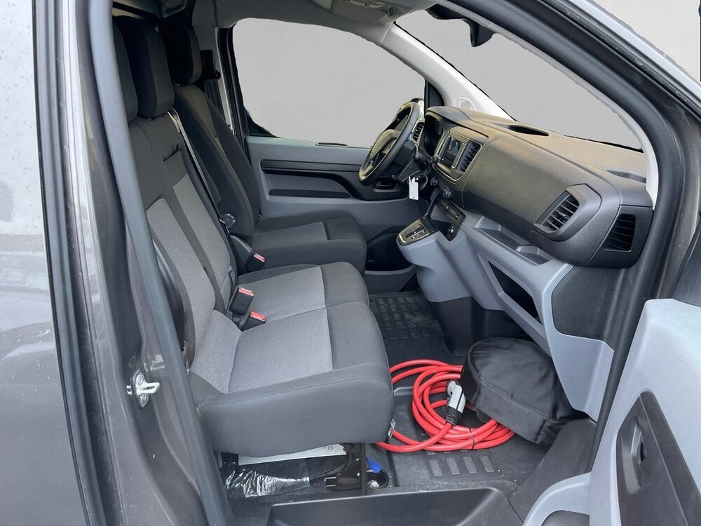 Occasion PEUGEOT Expert EXPERT FGN TOLE STANDARD ELECTRIQUE 75KWH 136