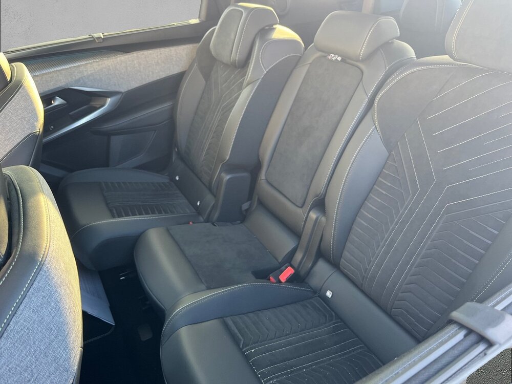 Occasion PEUGEOT 5008 5008 Electrique 73 kWh 210 ch - GT