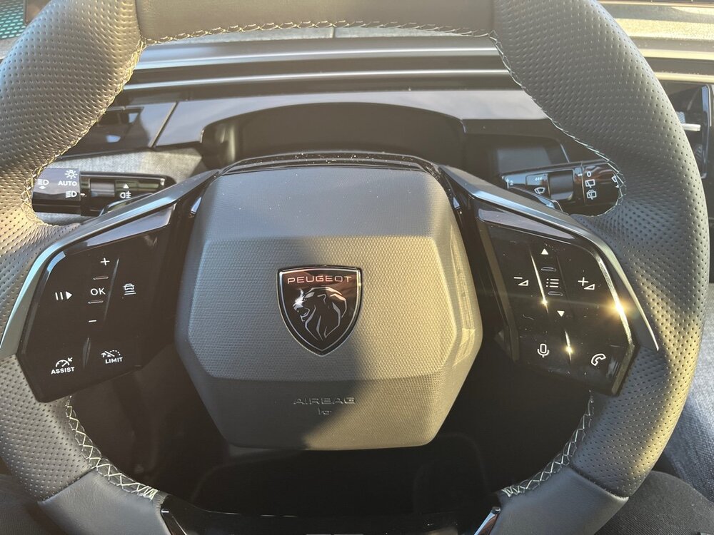 Occasion PEUGEOT 5008 5008 Electrique 73 kWh 210 ch - GT