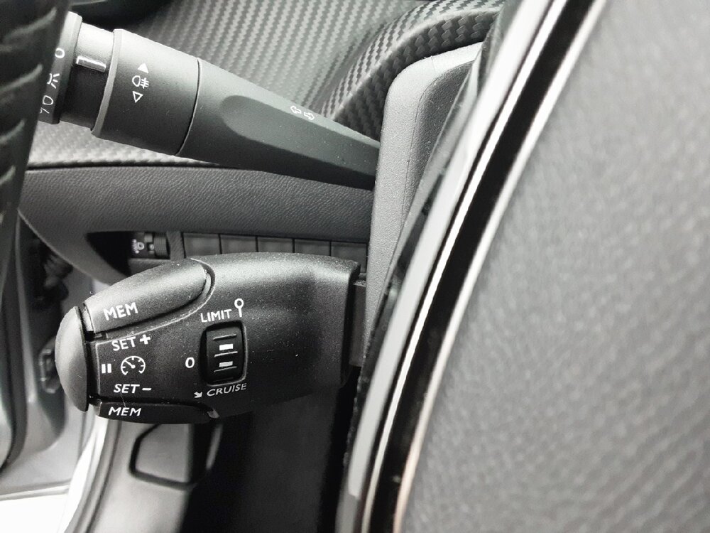 Occasion PEUGEOT 208 208 PureTech 100 S&S BVM6 - Allure