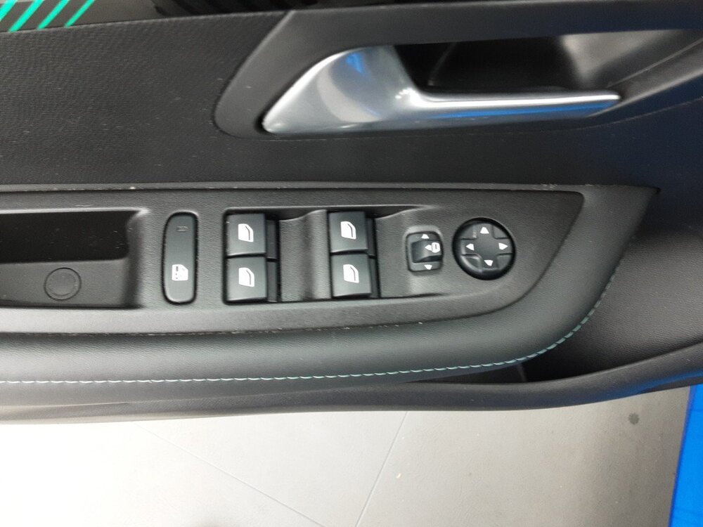 Occasion PEUGEOT 208 208 Electrique 50 kWh 136ch - Allure