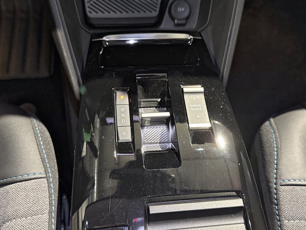 Occasion CITROEN C4 e-C4 136 ch Automatique