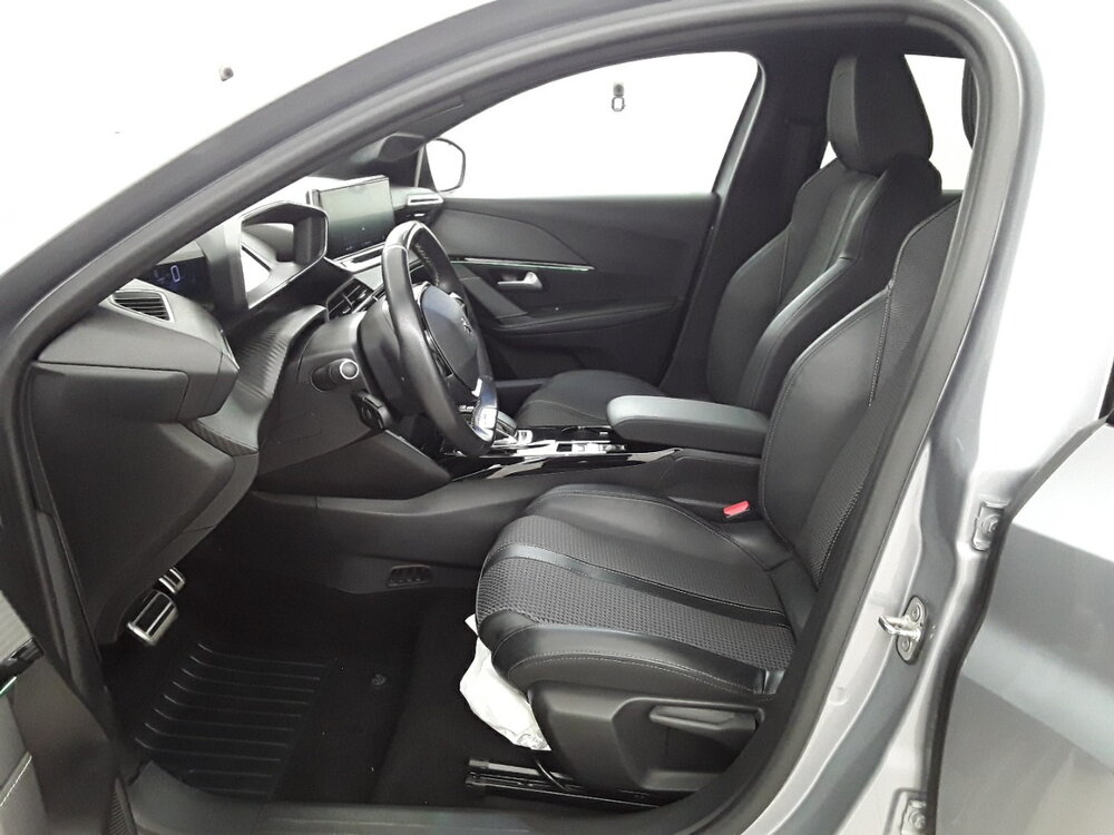 Occasion PEUGEOT 208 208 Electrique 50 kWh 136ch - GT