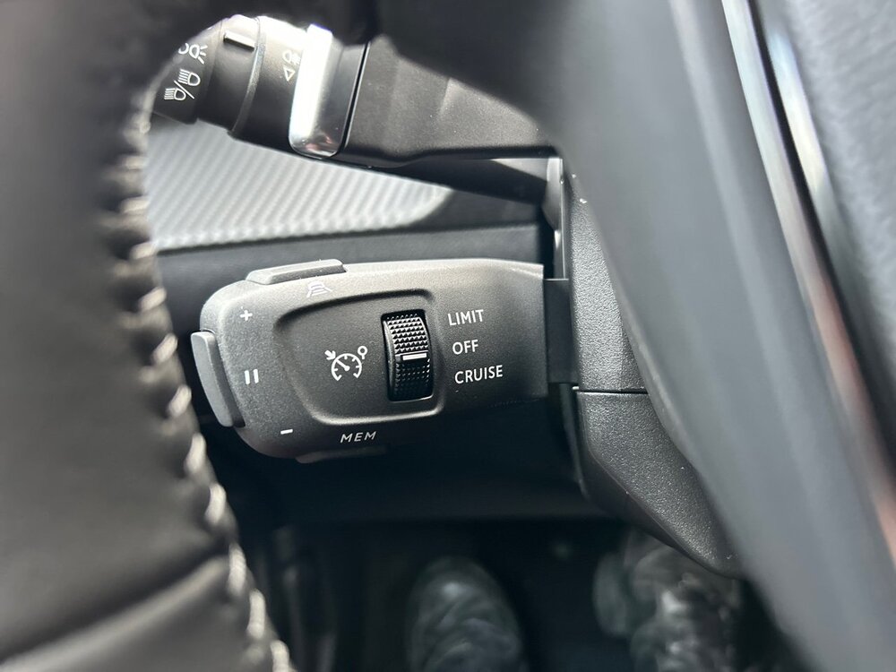 Occasion PEUGEOT 2008 2008 Hybrid 136 e-DCS6 - Allure