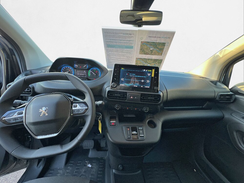 Occasion PEUGEOT Partner E-PARTNER FOURGON M 800 KG 136 CH BATTERIE 50 KWH